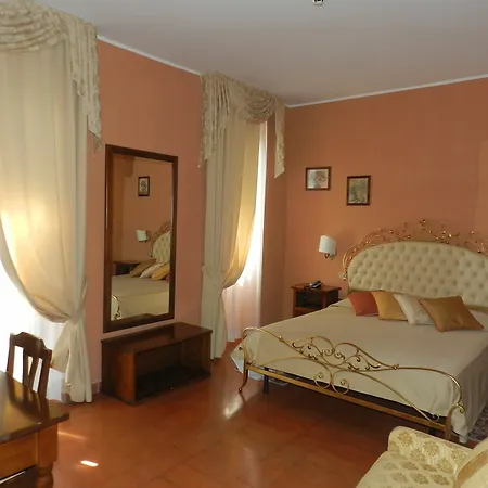 Torre Dei Calzolari Palace 4* Gubbio